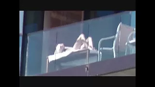 ডিক স্তন্যপানকারী Gi ...