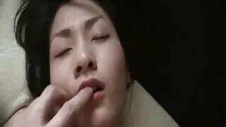 মনোরম চিক ক্যাসিডি স ...