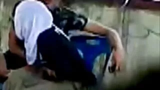 সুন্দর titties সঙ্গে ...