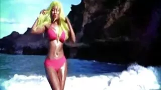 কুৎসিত স্বর্ণকেশী চি ...