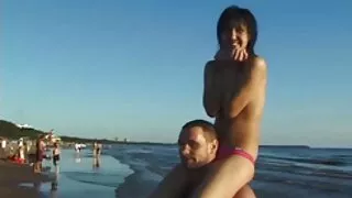 বড় প্রাকৃতিক boobs  ...