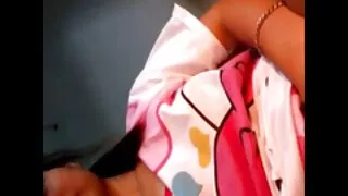 প্রলোভনসঙ্কুল সরু স্ ...