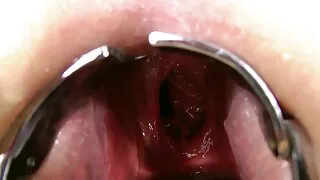 বশীভূত ট্যাটু করা মে ...