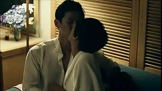 সুন্দর স্বর্ণকেশী ক্ ...