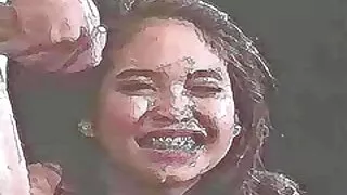 পিগটেল সহ সুন্দর কিশ ...
