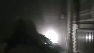 লোভনীয় স্বর্ণকেশী ত ...